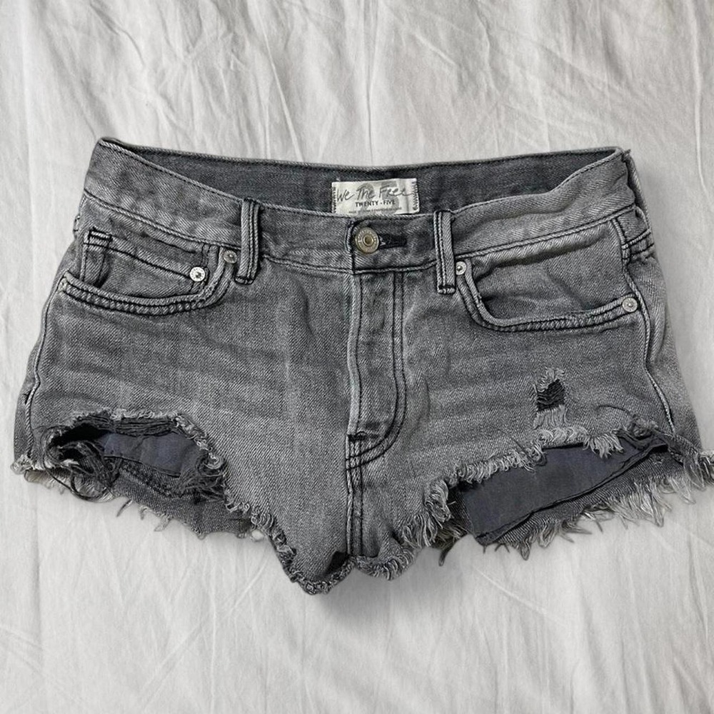 Free People we the free gray distressed denim short shorts